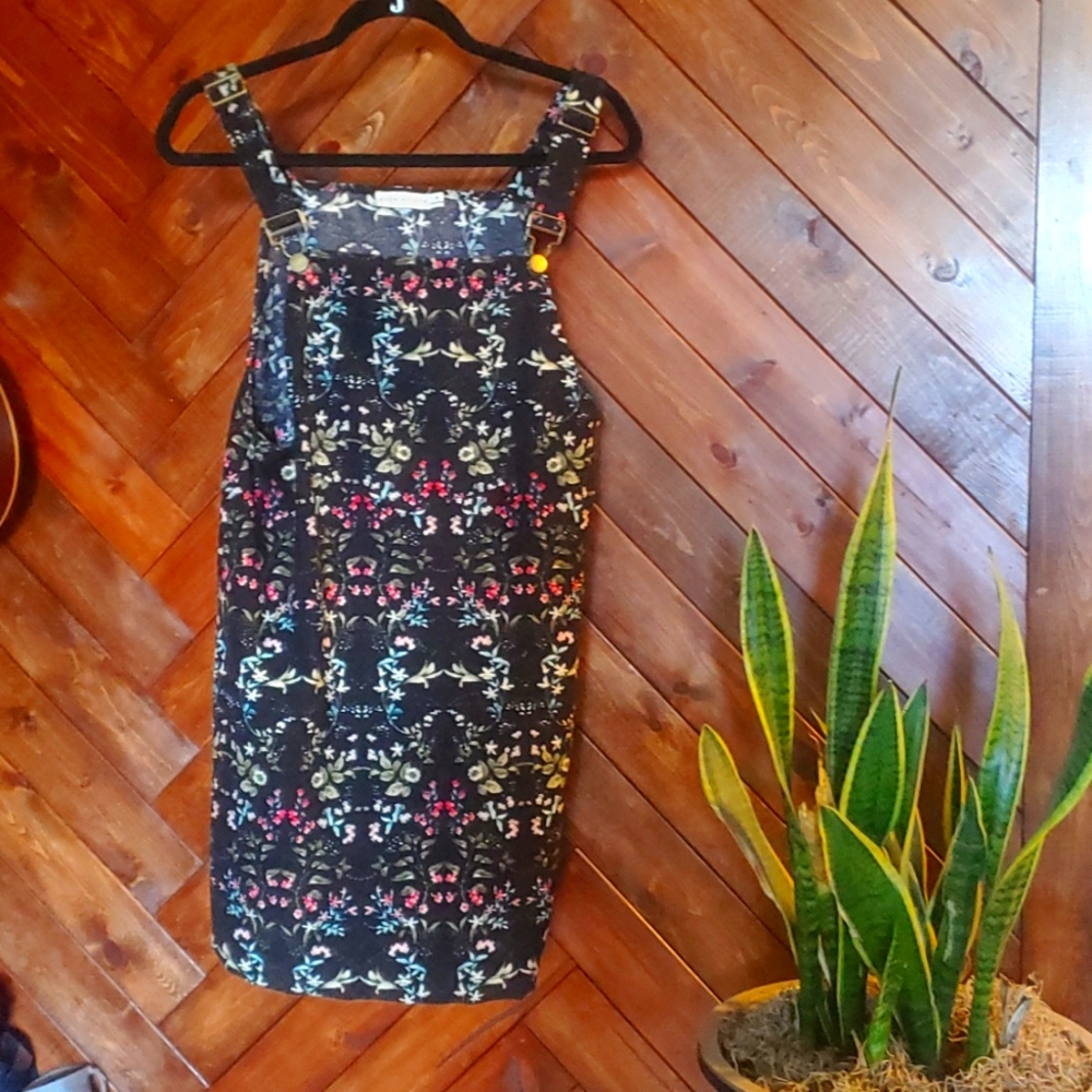 Paper crane corduroy overall dress size Medium